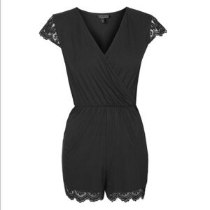 Topshop Black Jersey Lace Scallop V-Neck Faux Wrap Short Romper Size 2